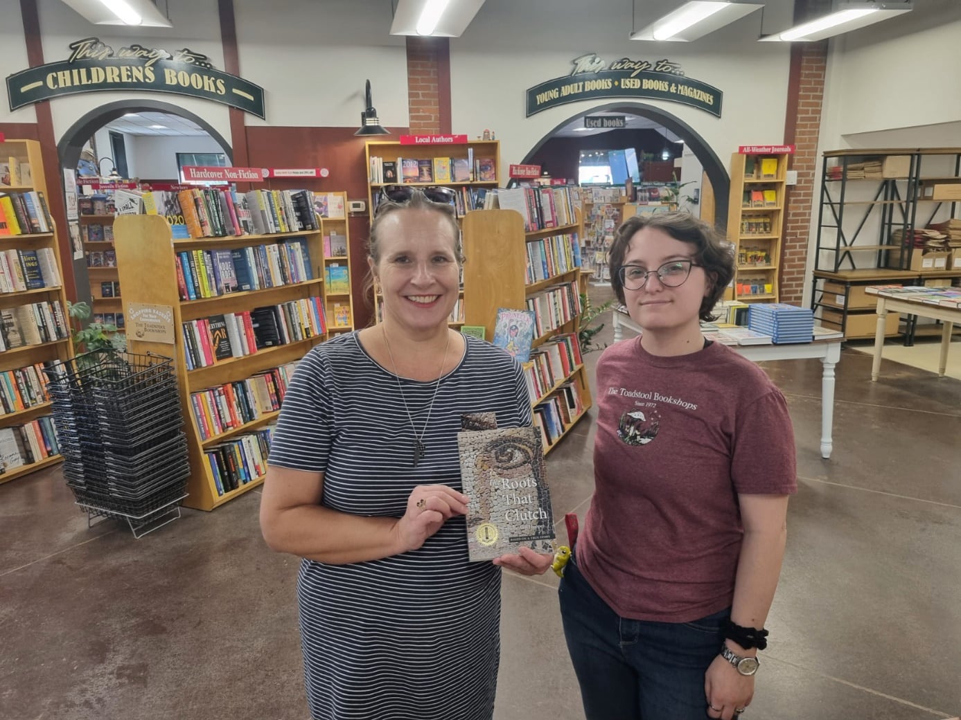 Toadstool Bookshop - Beth Ann Hooper - The Roots That Clutch